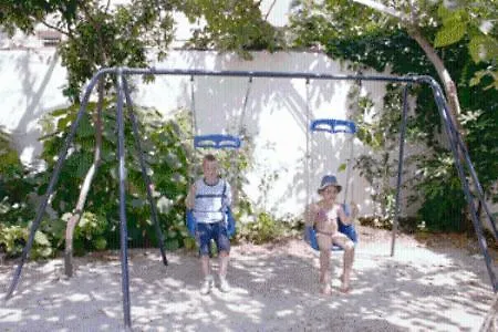 Ξενοδοχείο με διαμερίσματα Banana 2*